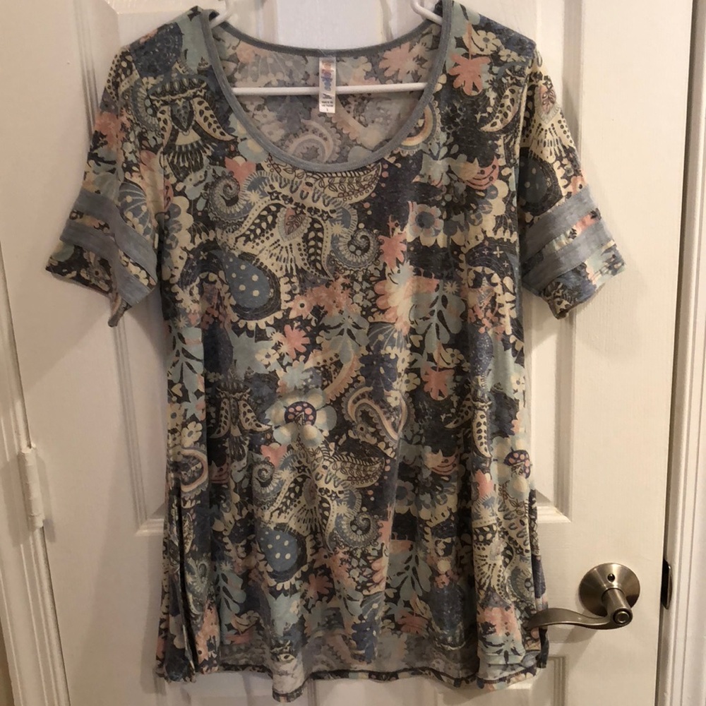 LuLaRoe Perfect T